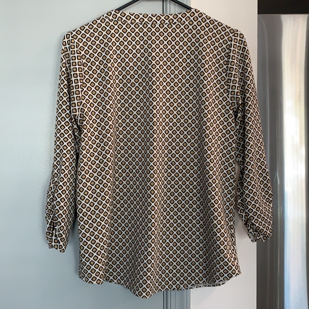 Small Blouse - Picture 2 of 2